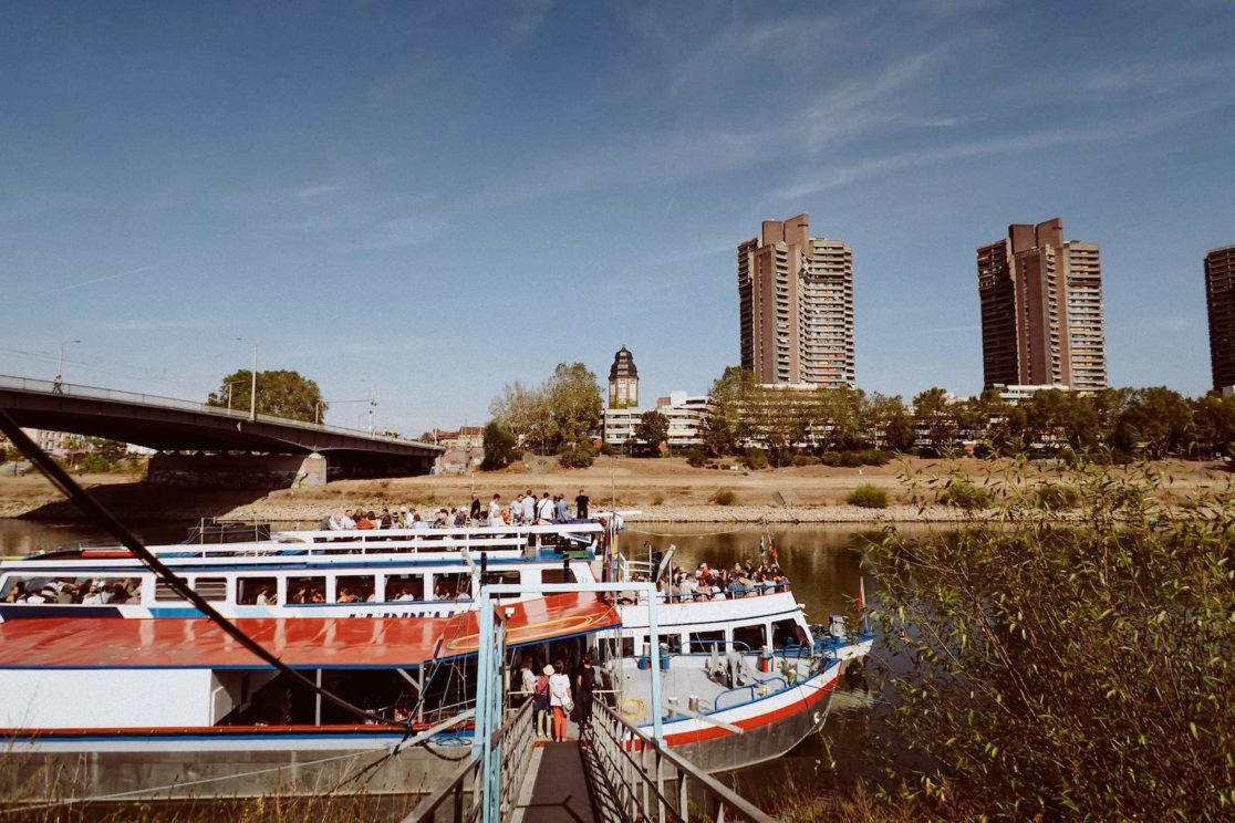 Industriehafen Mannheim von der Rundfahrt aus