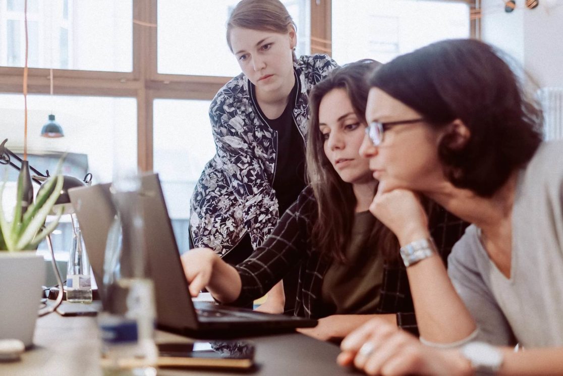 Women in Tech bei der Arbeit, Reportagefotografie