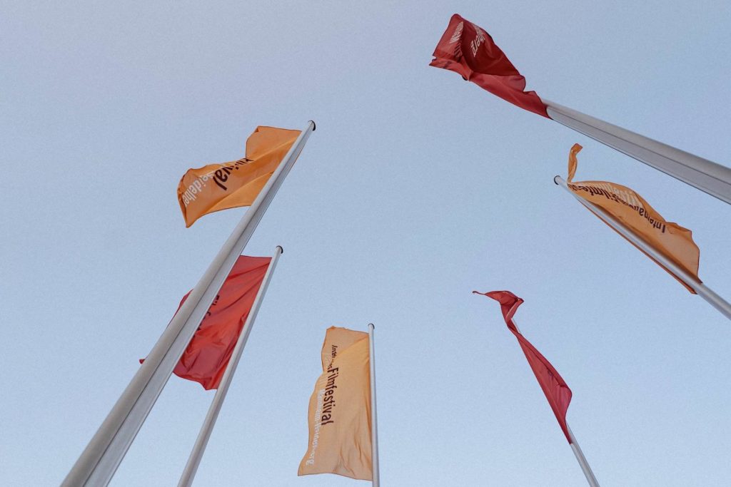 Festivalfahnen beim Internationalen Filmfestival Mannheim-Ludwigshafen