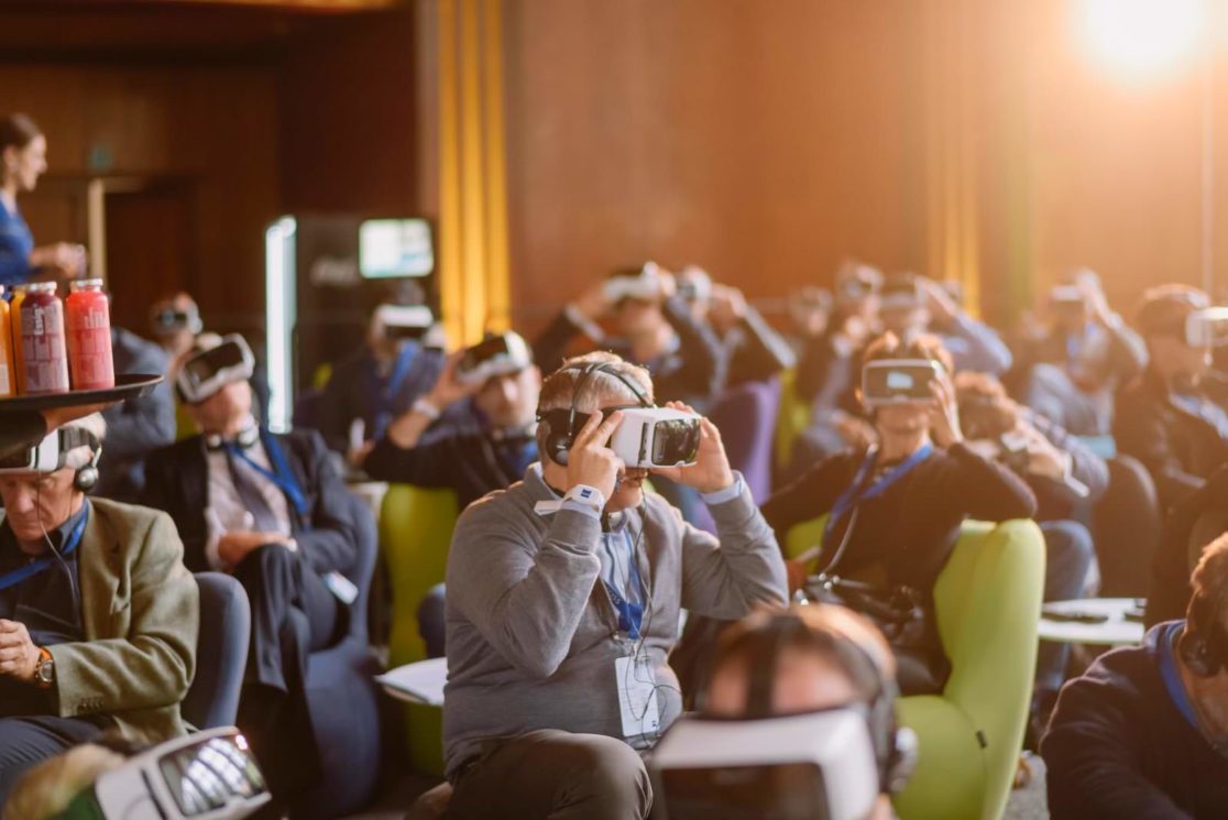VR-Brille im Einsatz bei Zeiss Better Vision in Berlin