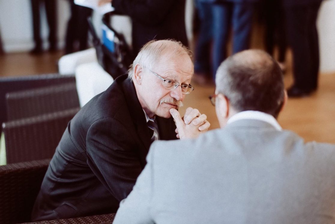 Gäste im Foyer der Logistic Days Heidelberg
