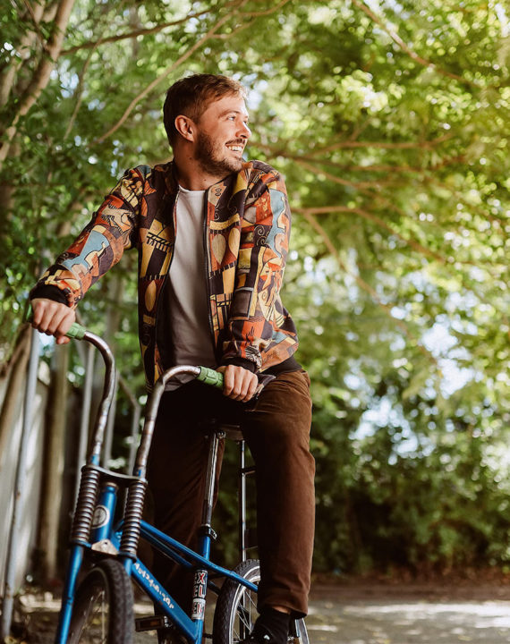 David auf einem Minibike im Mannheimer Jungbusch