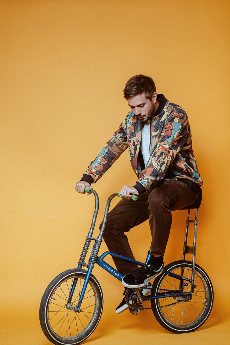 David mit Fahrrad im Mannheimer Jungbusch, Pressefotografie