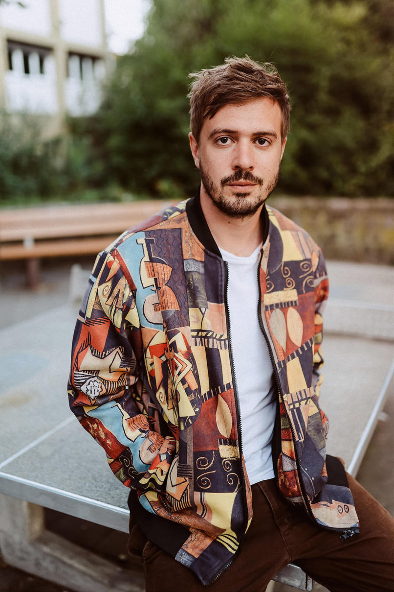 David an der Tischtennisplatte im Mannheimer Jungbusch