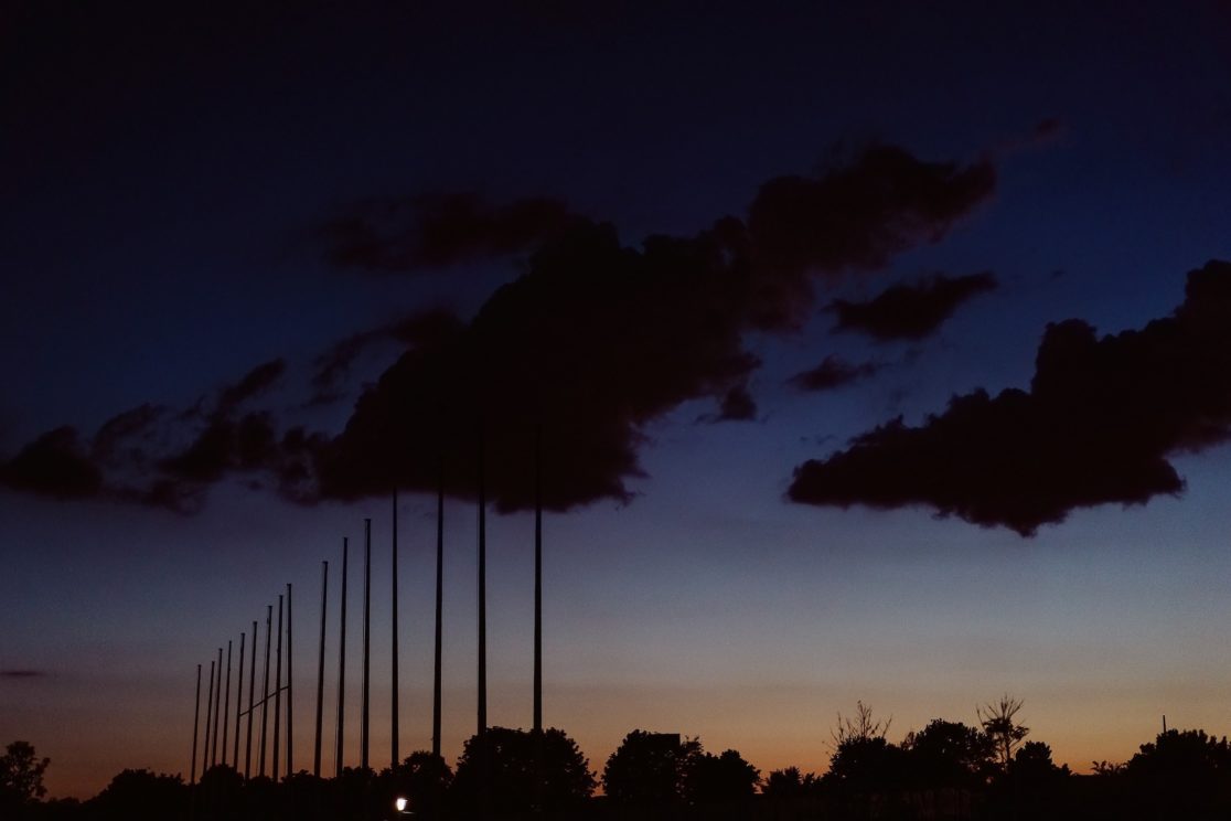 Abendhimmel über dem Maifeld-Derby-Festival in Mannheim