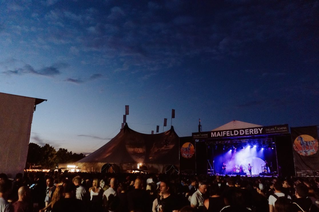 Nachthimmel über dem Maifeld Derby 2019 in Mannheim