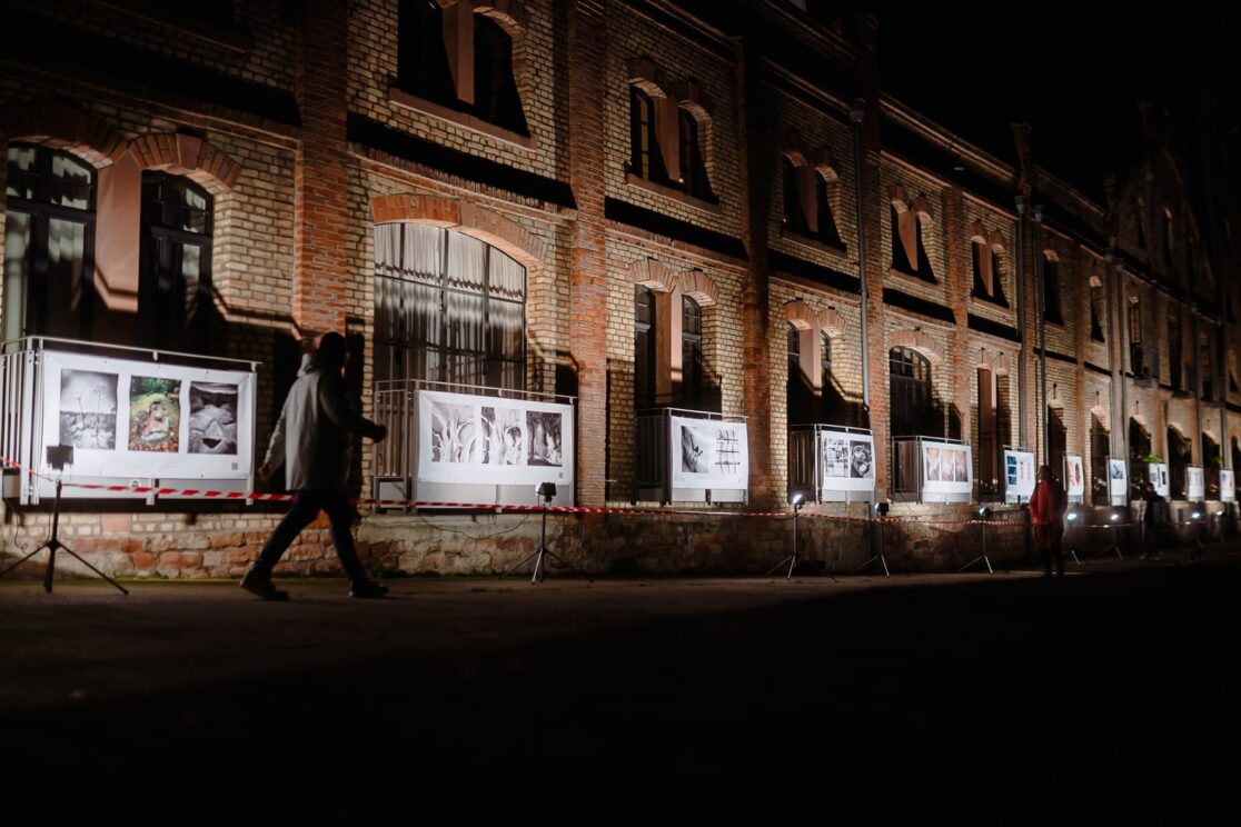 Lichtinstallation beim Nachtwandel im Mannheimer Jungbusch