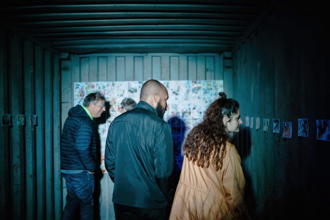 Publikum vor der Bühne beim Nachtwandel im Jungbusch